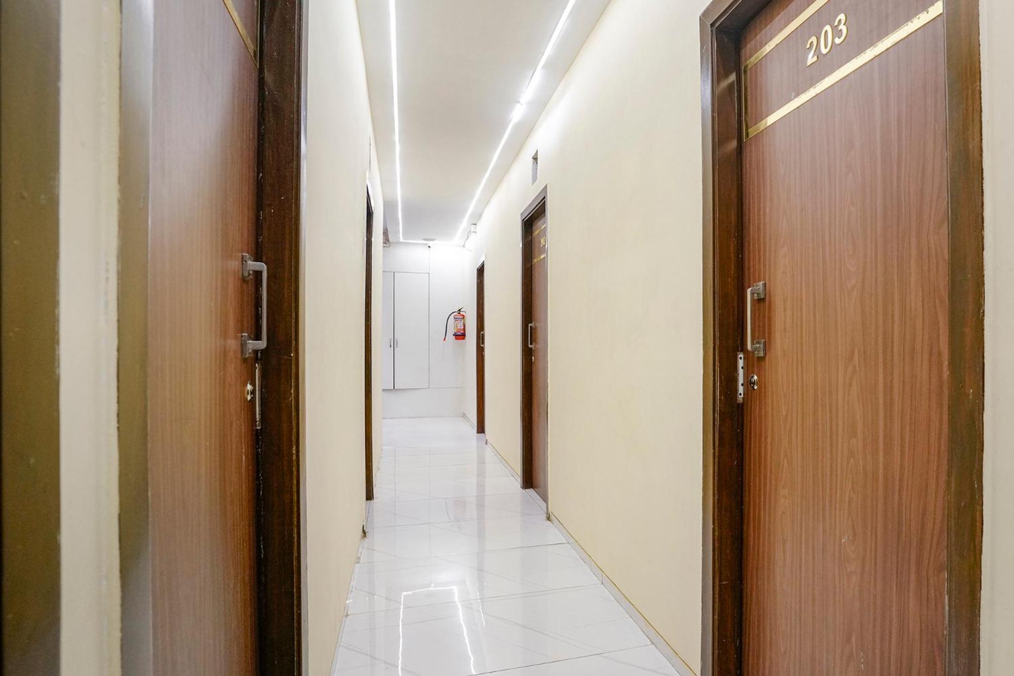 Fabhotel Powai Inn Мумбаї Екстер'єр фото